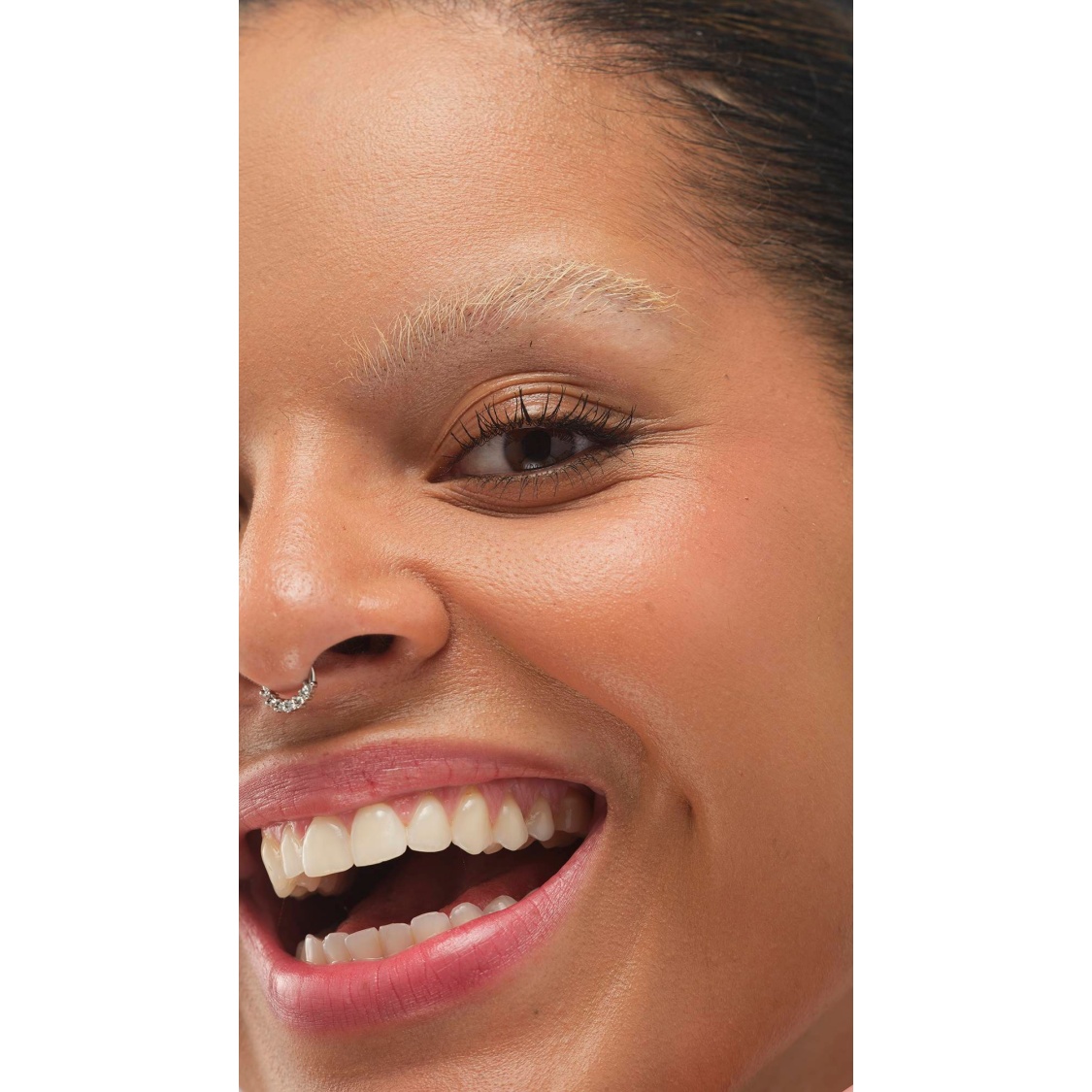 Medium Neutral Beauty Balm - Image 59